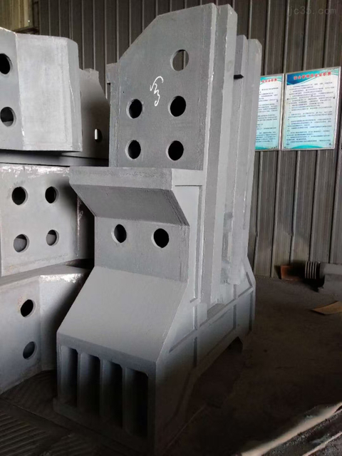 QT450 QT500 HT250 CNC Machine column Cast Iron casting Parts